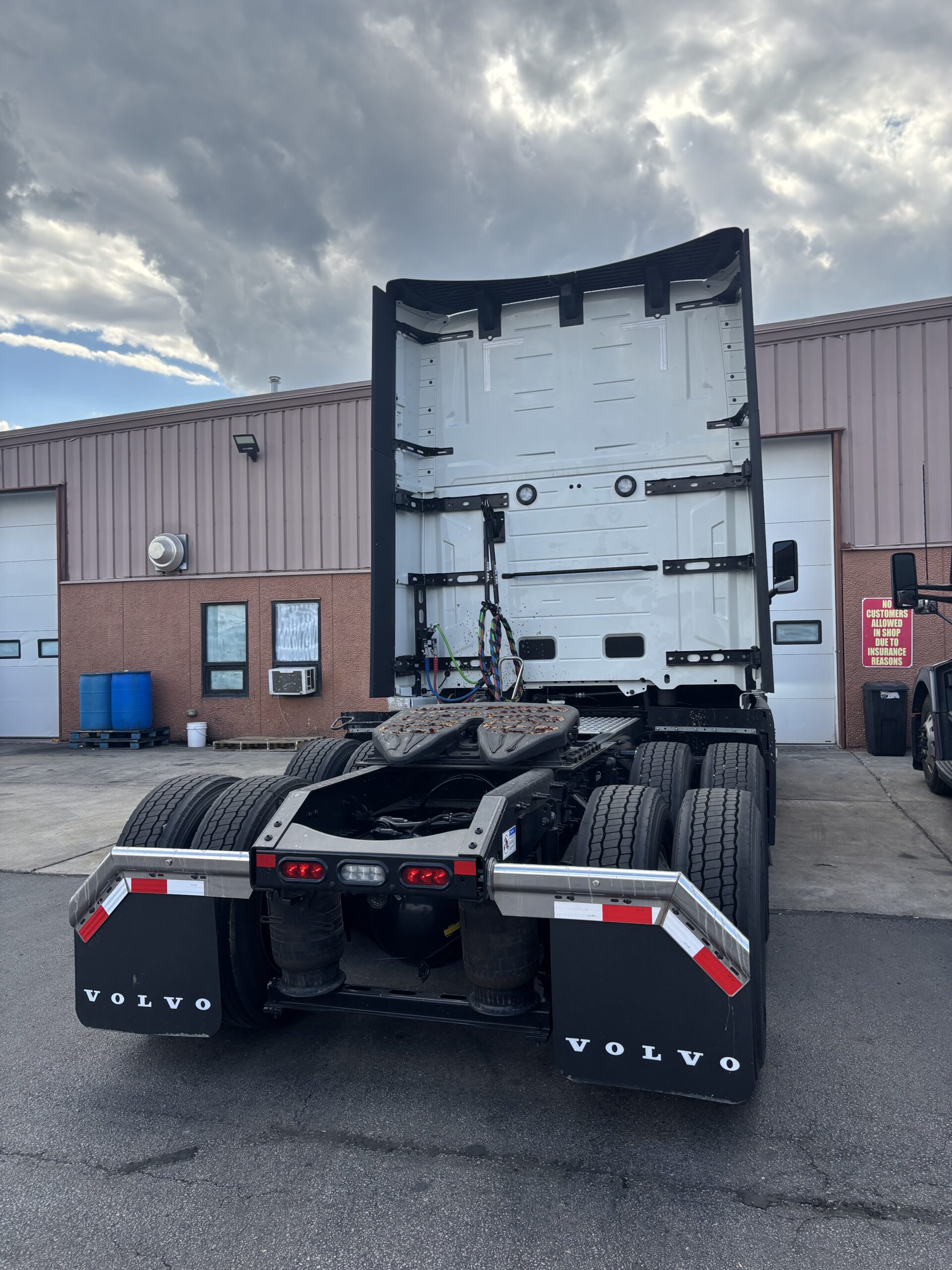 BDJ truck maintenance service